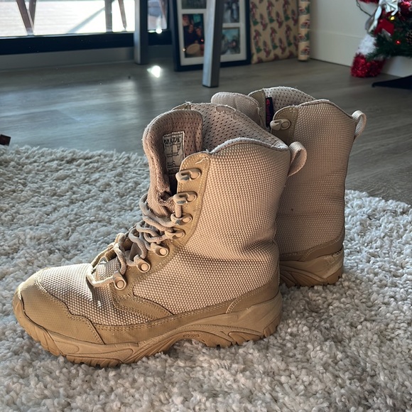 Waterproof boots! - Picture 2 of 6